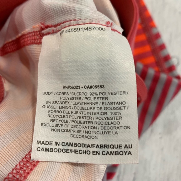 • NIKE • dri-fit cropped running pants • - Picture 8 of 8